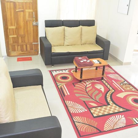 Jp Nivaas Guest House Mayiladuthurai Exteriör bild