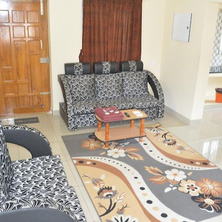 Jp Nivaas Guest House Mayiladuthurai Exteriör bild