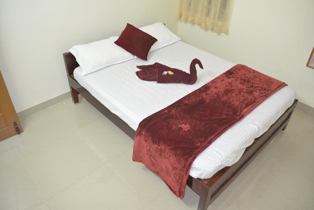 Jp Nivaas Guest House Mayiladuthurai Exteriör bild