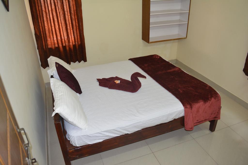 Jp Nivaas Guest House Mayiladuthurai Exteriör bild